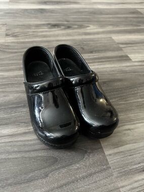 Black Dansko Clogs